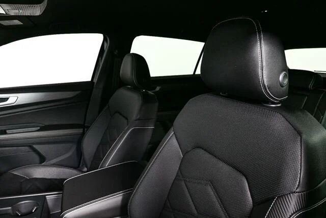 New 2026 Deep Black Pearl Volkswagen 2.0T SE image 7