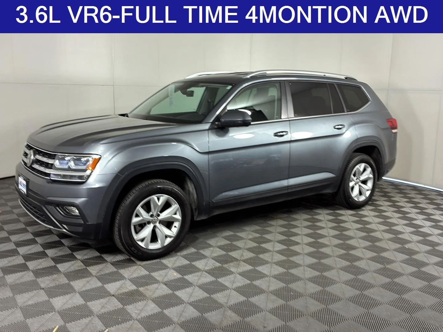 Used 2019 Platinum Gray Metallic Volkswagen 3.6L V6 SE image 1