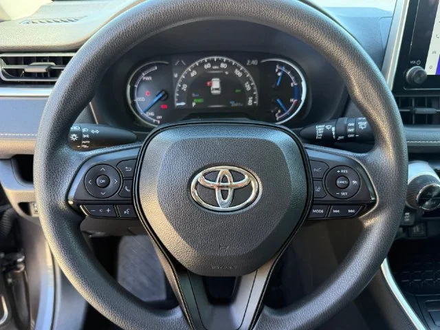 Certified Used 2025 MAGNETIC GRAY MET. Toyota XLE image 17