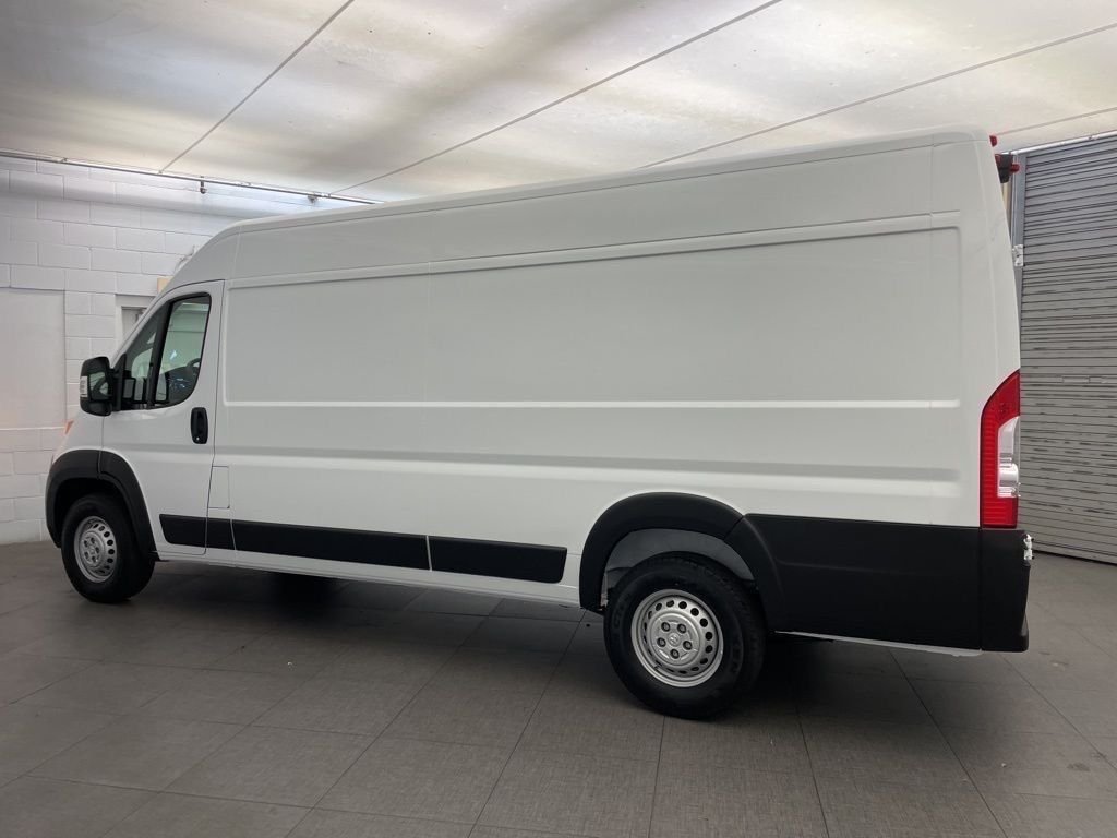 New 2026 Bright White Clear-Coat Exterior Paint RAM High Roof image 9