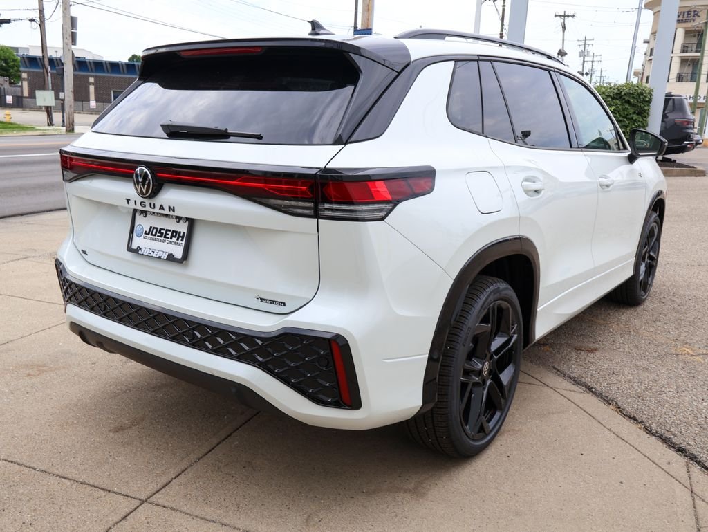 New 2026 White Volkswagen 2.0T SE R-Line Black image 5