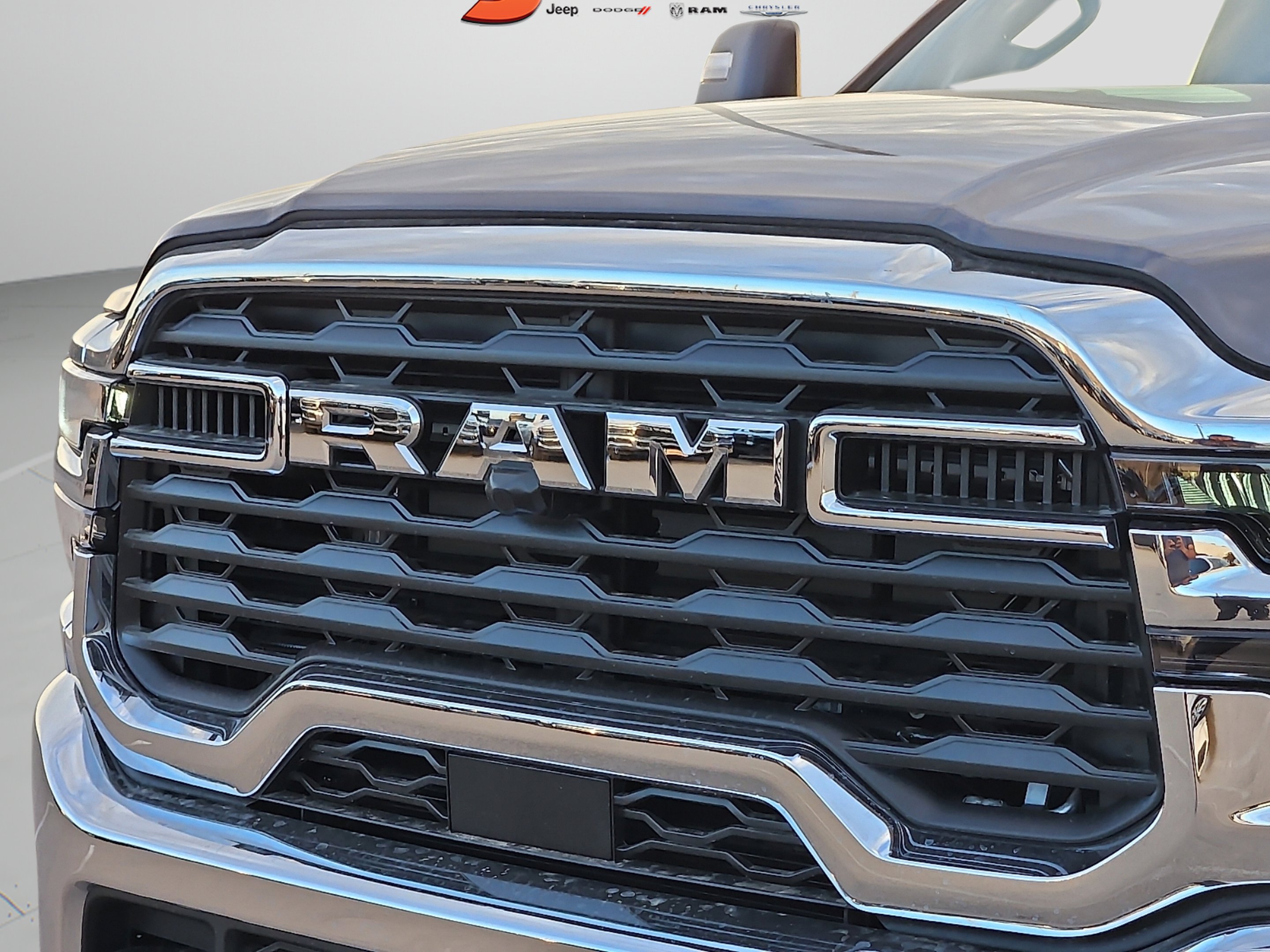New 2026 Granite Crystal Metallic Clearcoat RAM Tradesman image 27