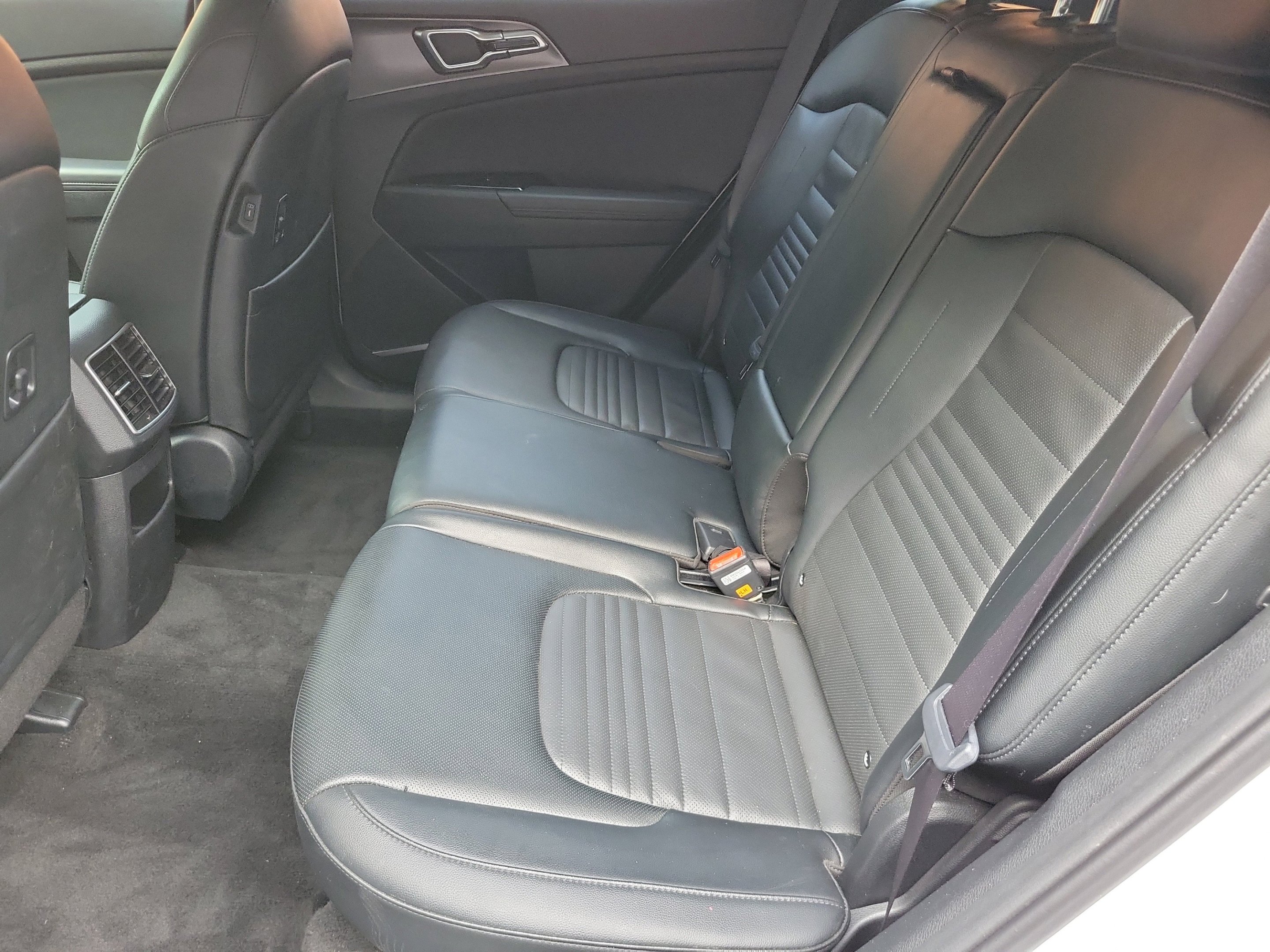 Used 2024 Glacial White Pearl Kia SX-Prestige image 14