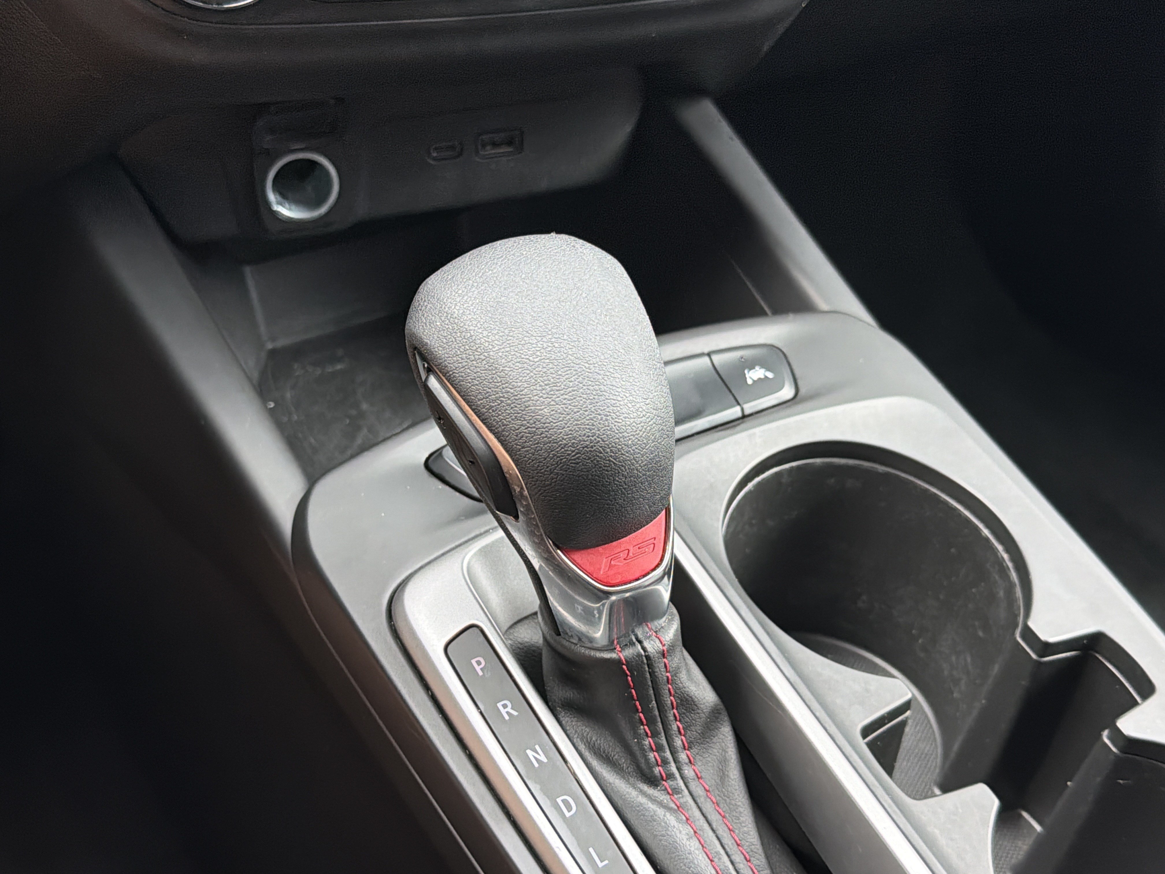 Used 2024 Summit White Chevrolet 1RS image 27