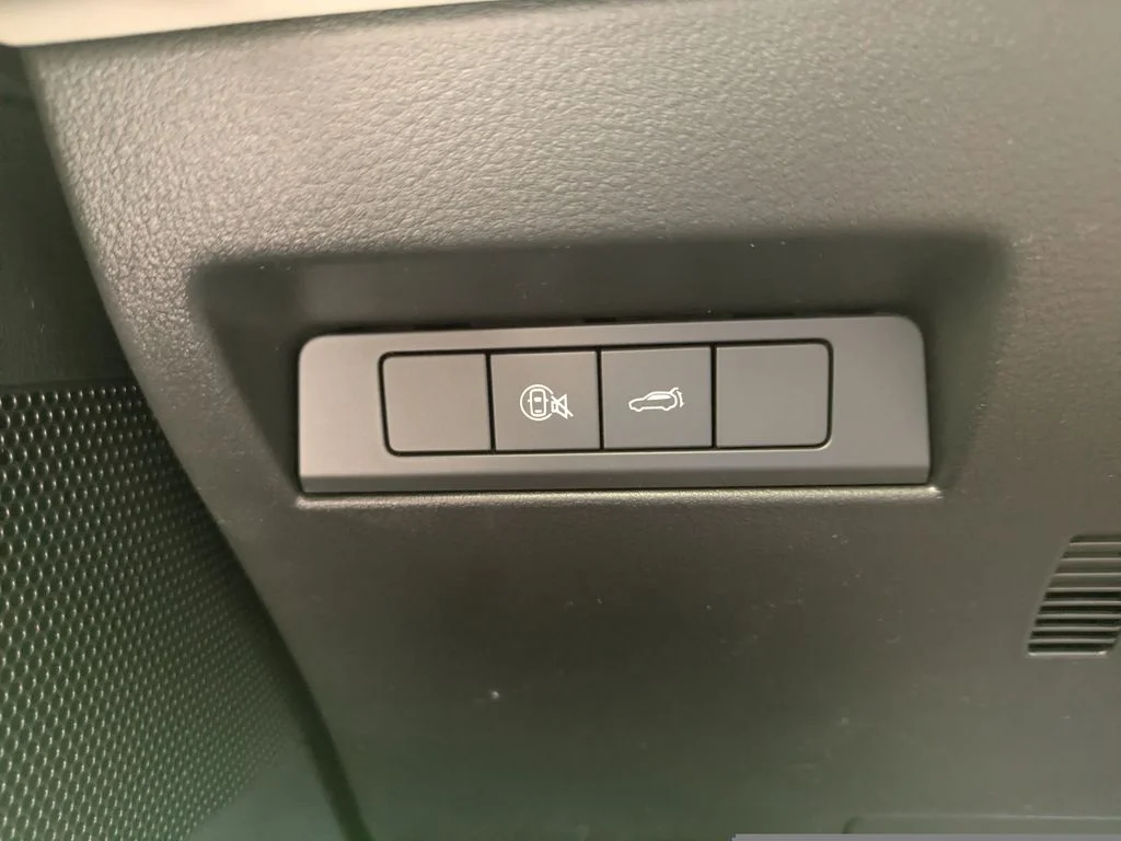 New 2026 Machine Gray Metallic Mazda 2.5 S Preferred AWD image 27