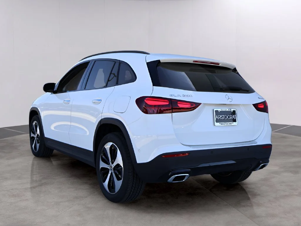 New 2026 White149 Mercedes-Benz GLA 250 image 2