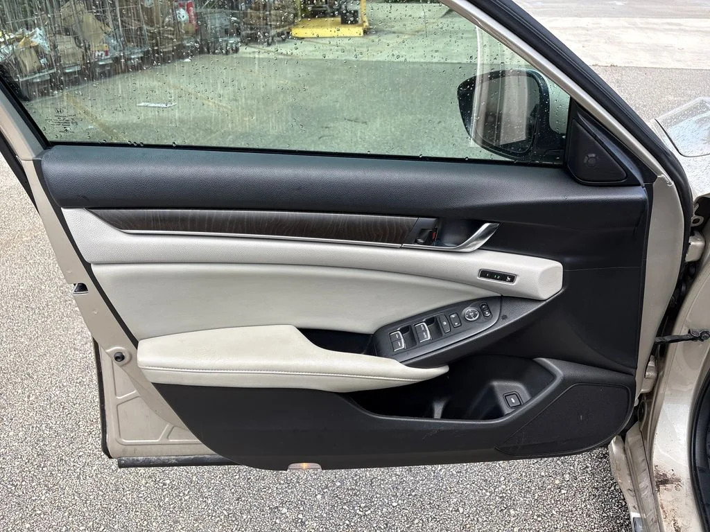 Certified Used 2018 Beige Honda Touring image 22