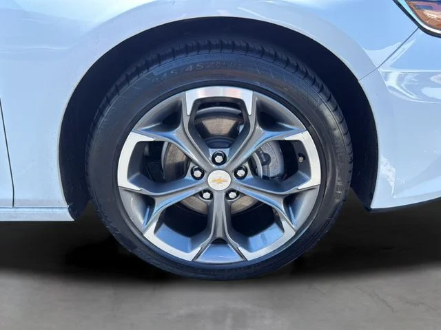 Used 2024 White Chevrolet LT image 9