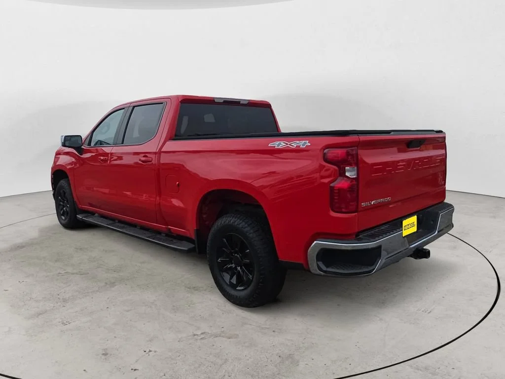 Used 2022 Red Hot Chevrolet LT image 7