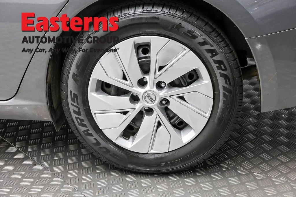 Used 2023 Gray Nissan 2.5 S image 8