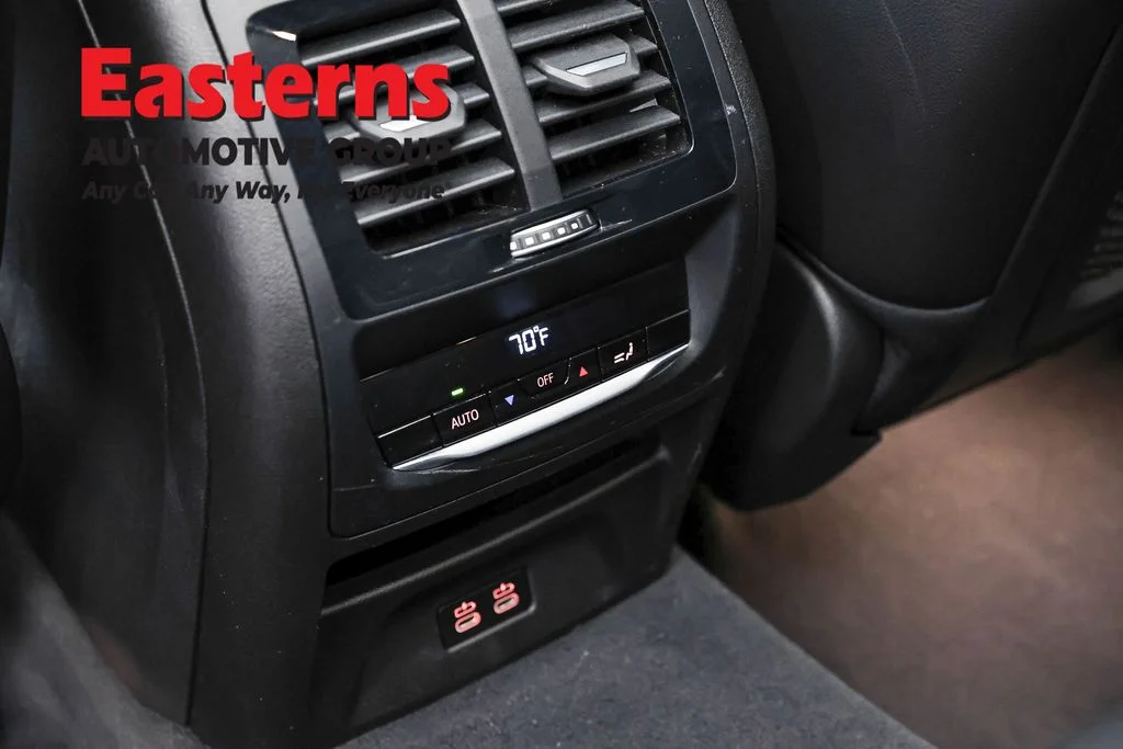 Used 2024 Black BMW xDrive30i image 25
