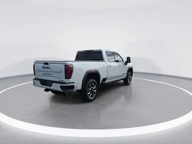Used 2024 White GMC AT4 image 8
