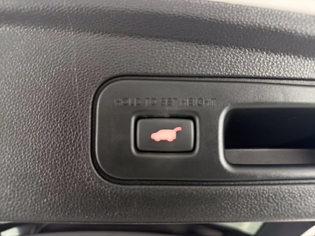 Used 2024 White Acura Technology image 11