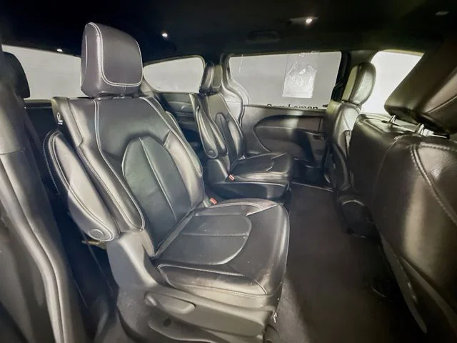Used 2022 White Chrysler Touring L image 27