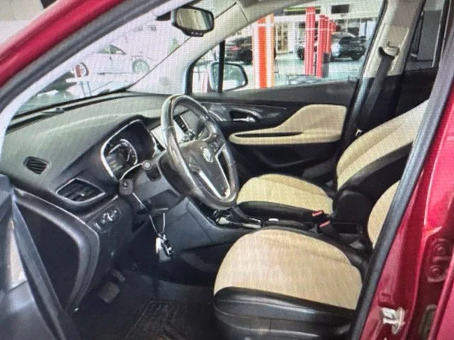 Used 2017 Red Buick Preferred II image 9