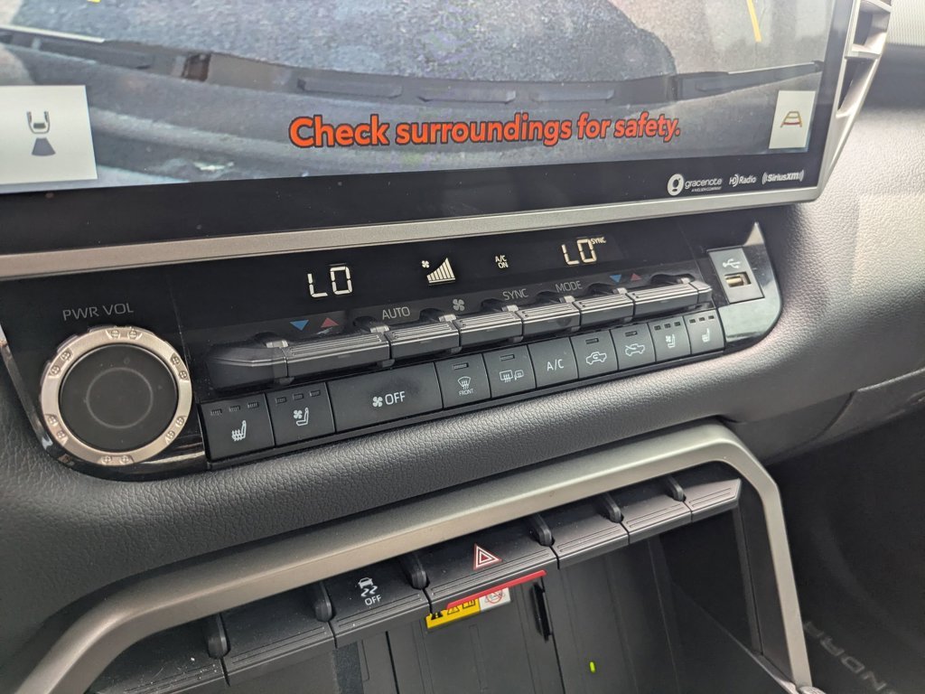 Used 2023  Toyota Limited image 17