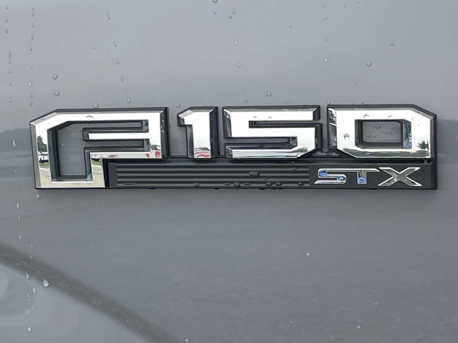Used 2020 Abyss Gray Ford XL image 19