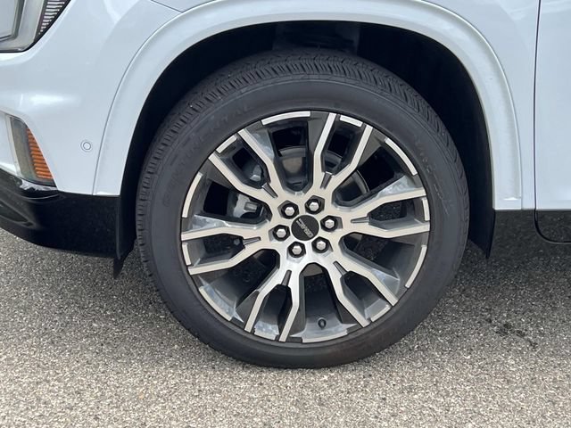2026 GMC Acadia Denali Ultimate - Photo 10
