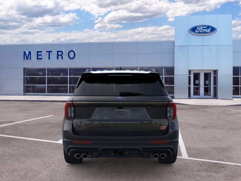 2026 Ford Explorer ST - Photo 6