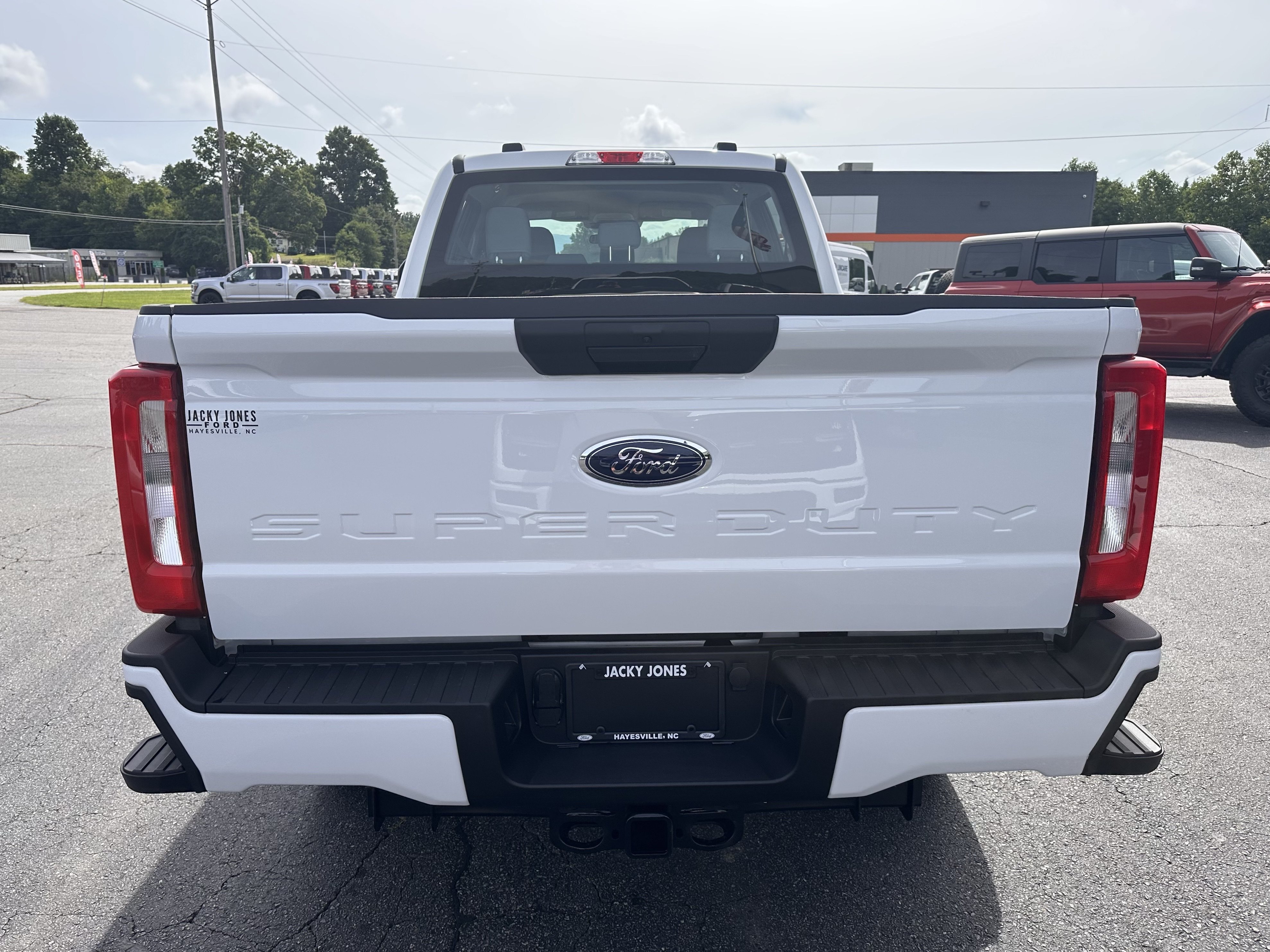 New 2026 Oxford White Ford F-250® XL image 7