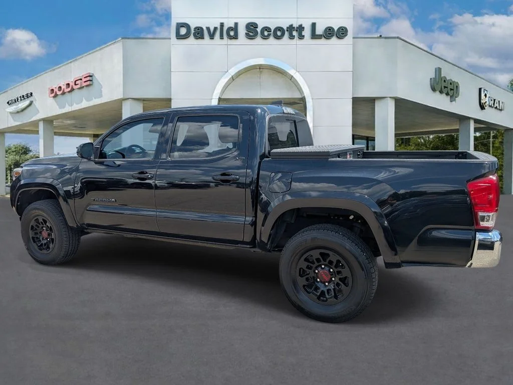 Used 2019 Black Toyota SR5 image 37