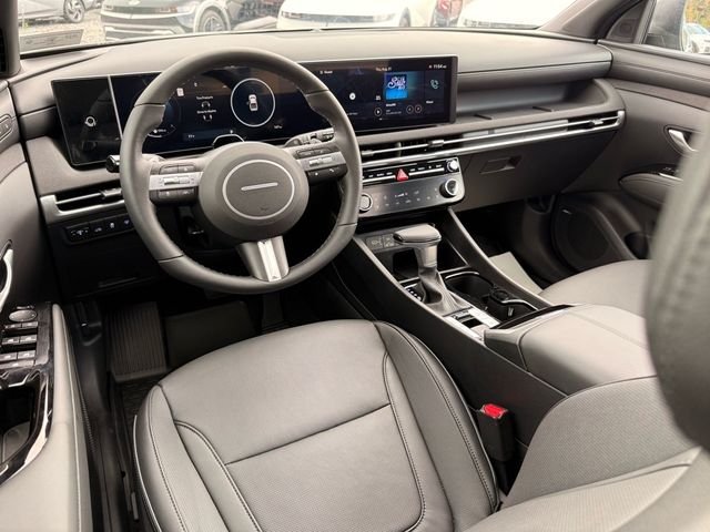 Used 2025 Green Hyundai Limited image 5
