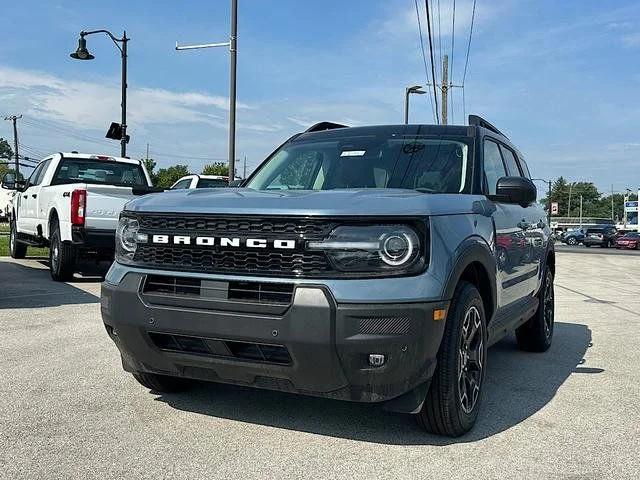 New 2026 Azure Gray Metallic Tri-Coat Ford Outer Banks® image 3
