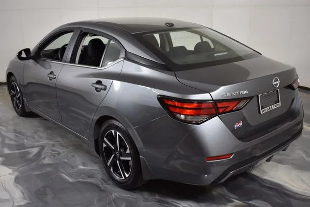 Used 2024 Gray Nissan SV image 7