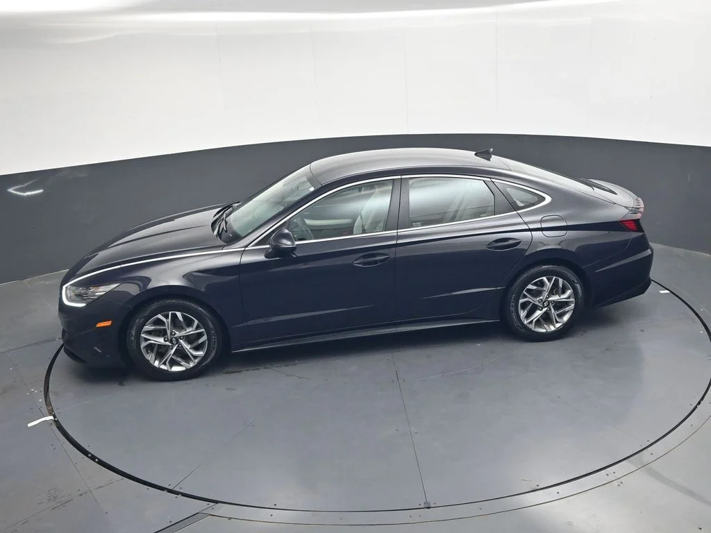 Used 2023 Blue Hyundai SEL image 23
