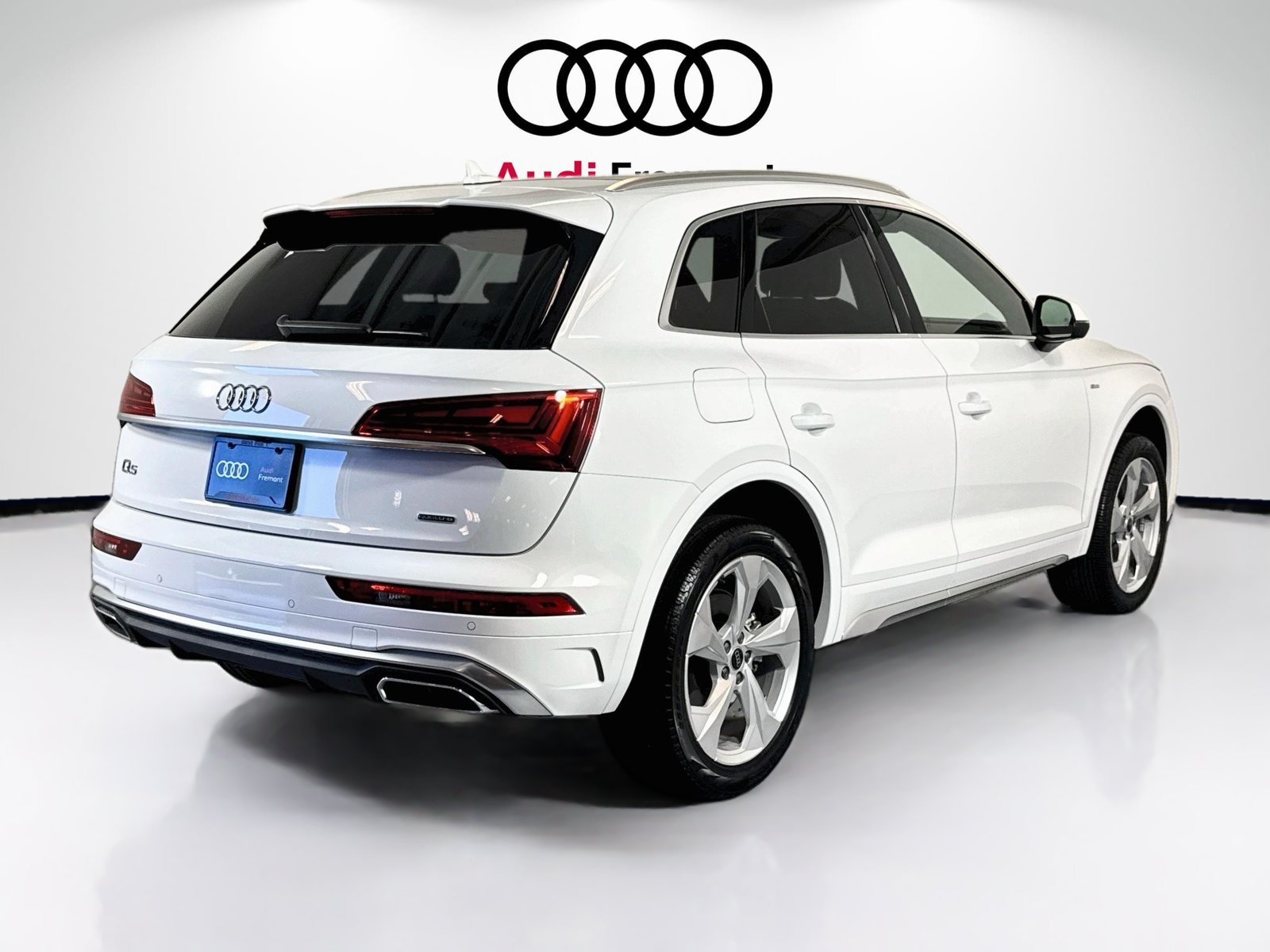 Used 2025 Arkona White Audi S line Premium Plus image 5