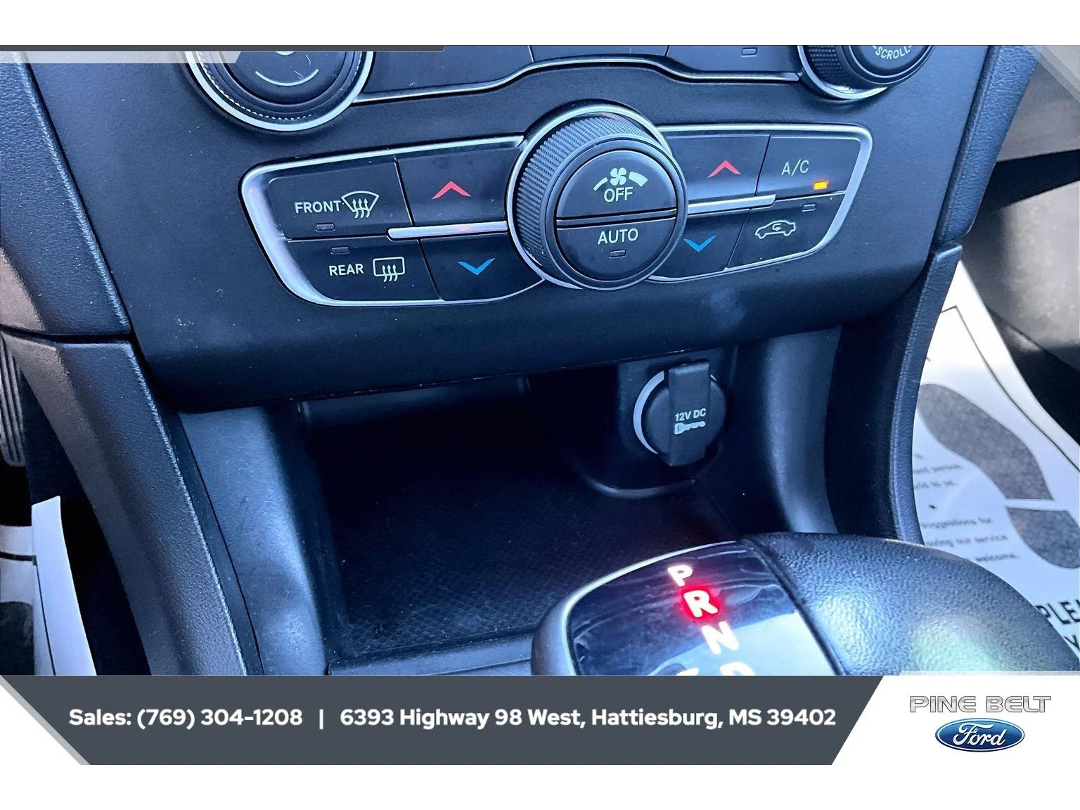 Used 2022 F8 Green Dodge SXT image 23