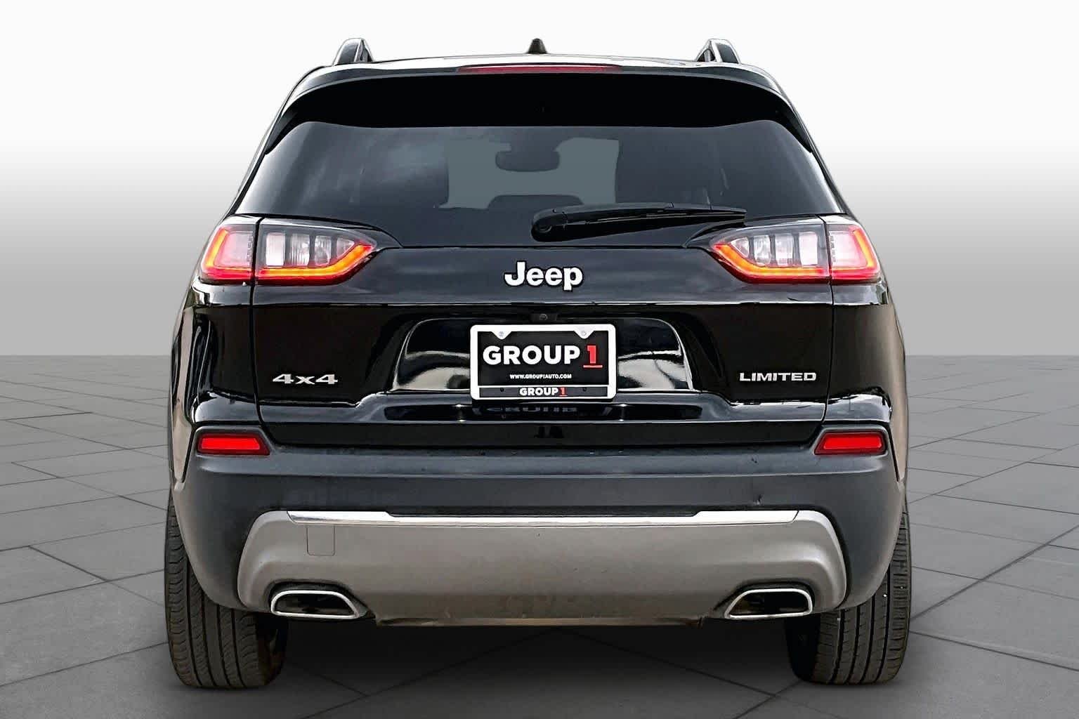 Pre-Owned 2022 Jeep Cherokee Limited