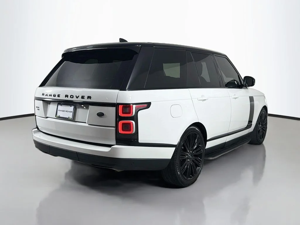 Used 2022 White Land Rover Westminster image 5