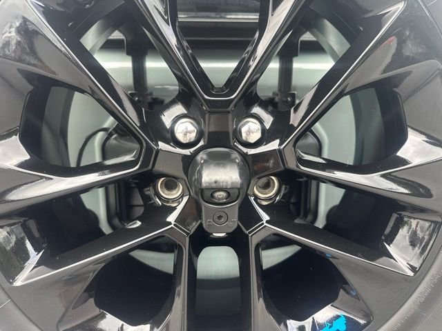 Used 2023  Jeep Sahara 4xe image 20