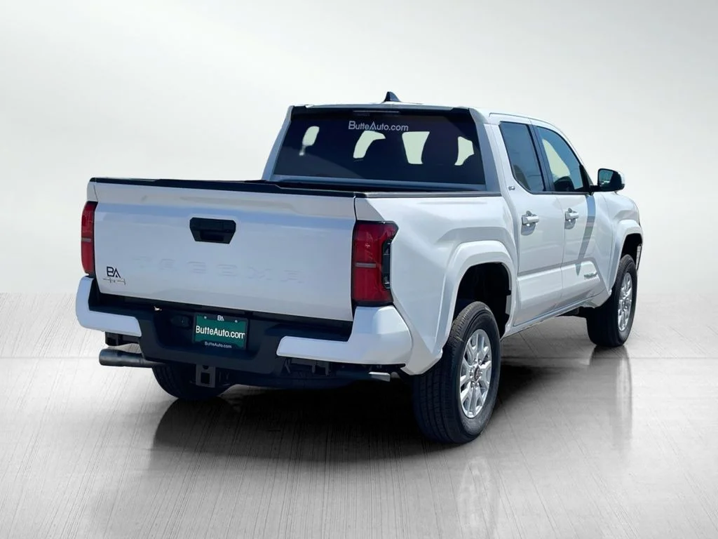 New 2026 Ice Cap Toyota SR5 image 3