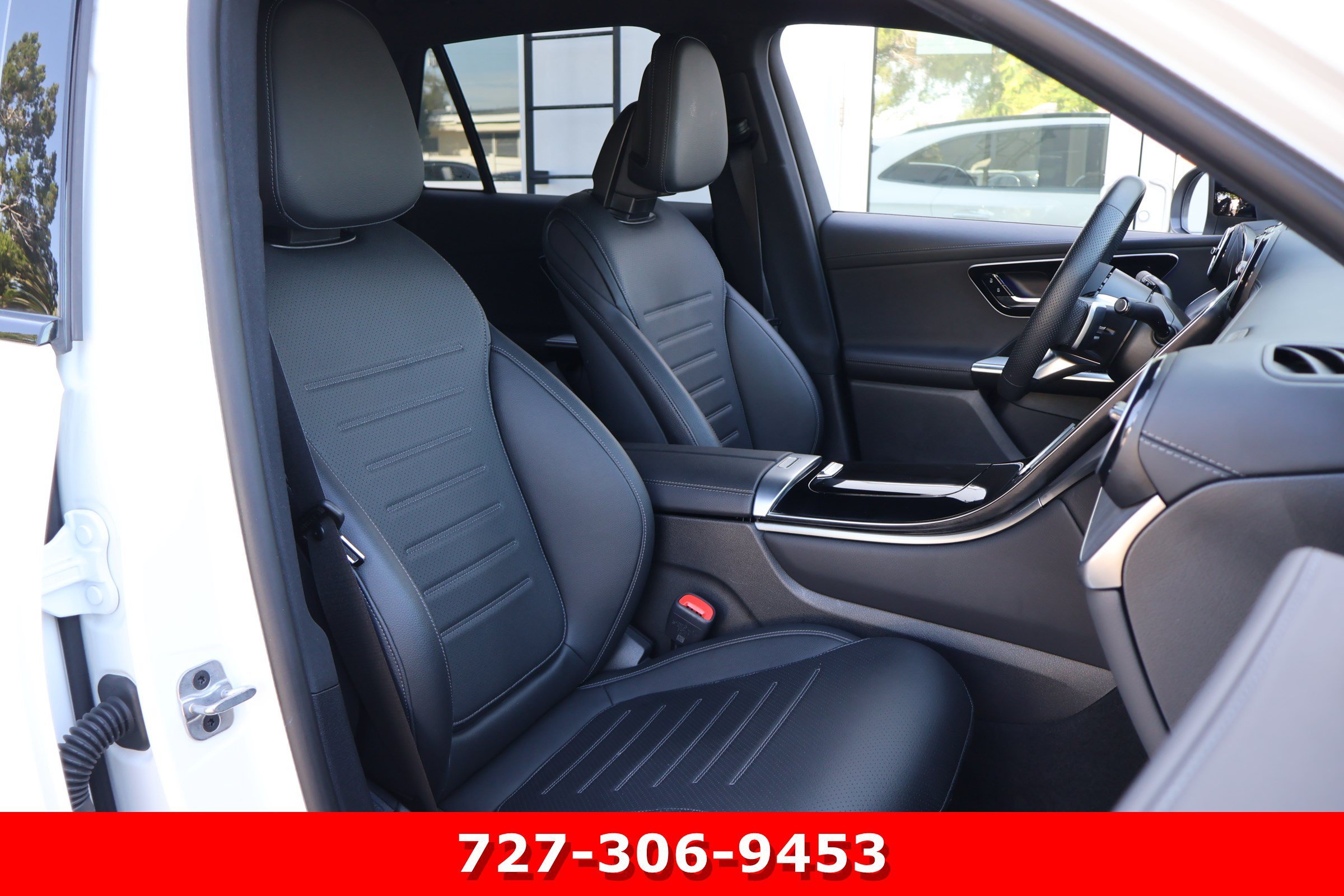 Certified Used 2025 Polar White Mercedes-Benz GLC 300 image 22