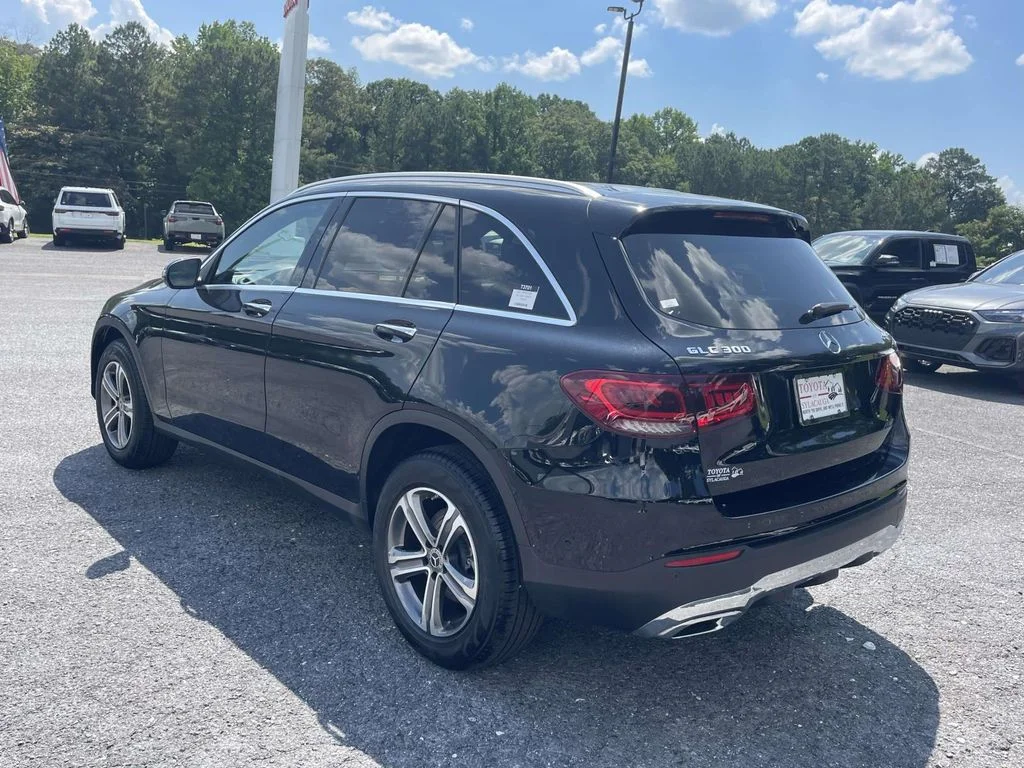 Used 2021 Black Mercedes-Benz 300 4MATIC® image 4
