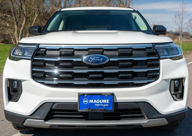 Used 2025 White Ford Active image 3