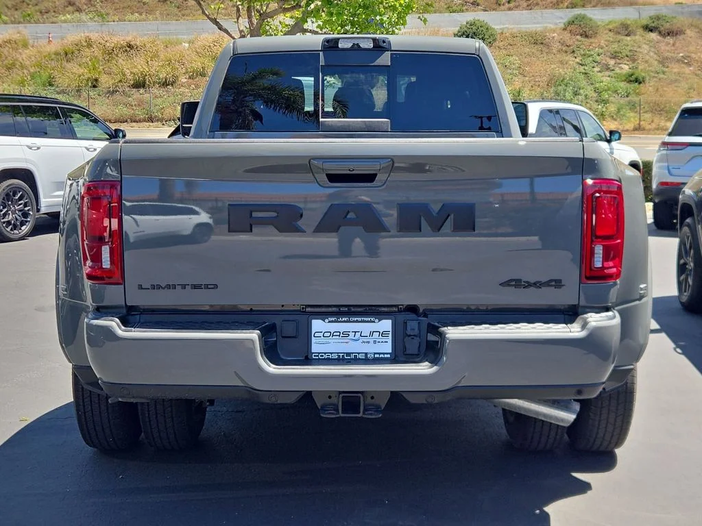 New 2026 Ceramic Gray Clear-Coat Exterior Paint RAM Limited image 4