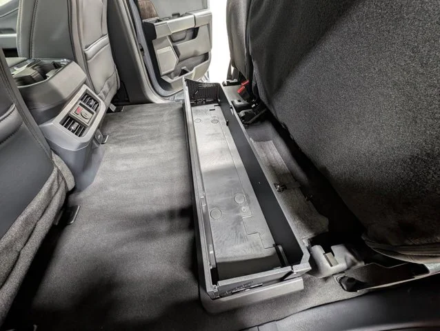 New 2026 Glacier Gray Metallic Tri-Coat Ford F-250® Lariat® image 63