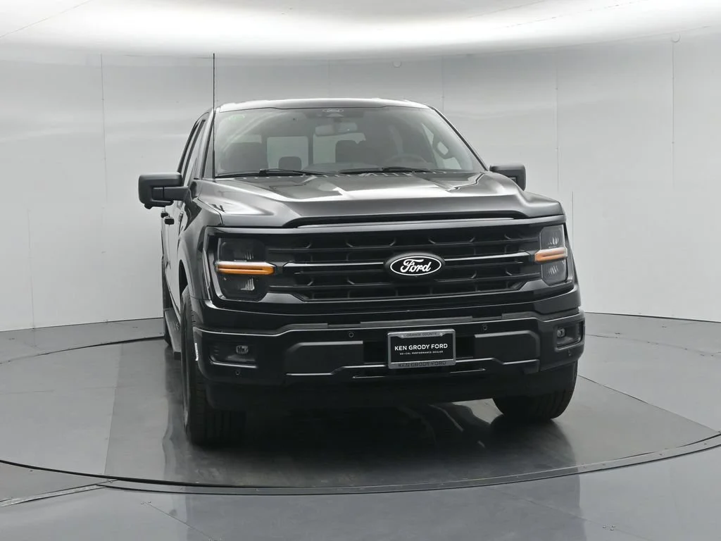 New 2026 Agate Black Metallic Ford XLT image 55
