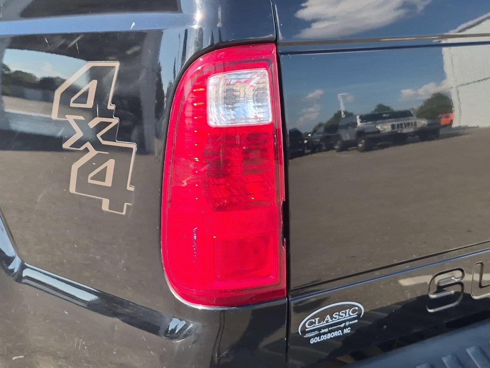 Used 2016 Shadow Black Ford Lariat image 12