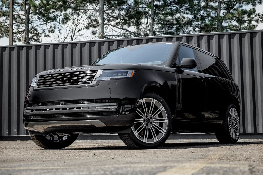 2026 Land Rover Range Rover 4.4 SE LWB 7's photo