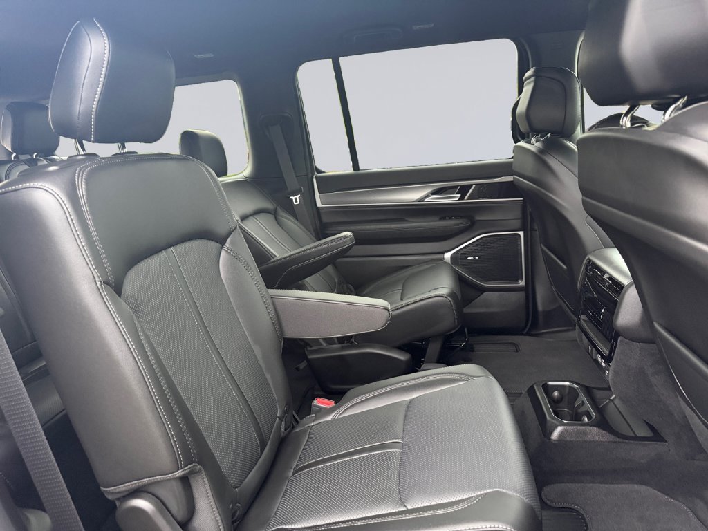 New 2026 High Gloss Black Exterior Paint Jeep  image 19