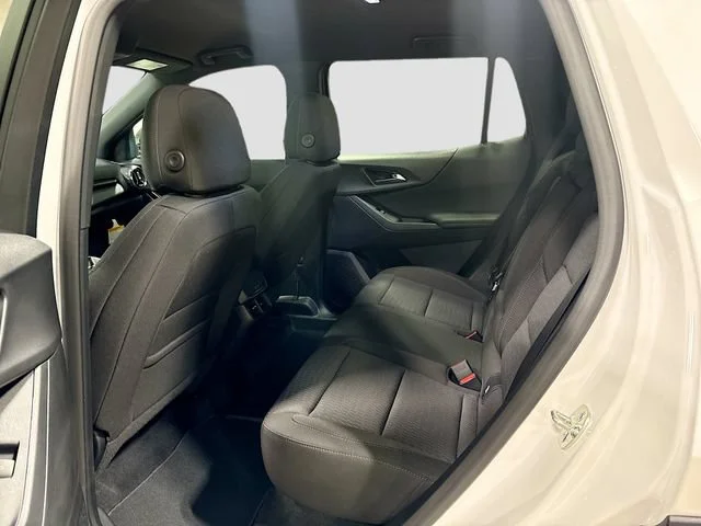 2027 Chevrolet Equinox LT - Photo 21