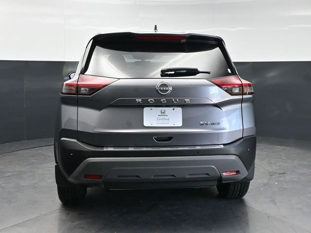 Used 2023 Gun Metallic Nissan SV image 6