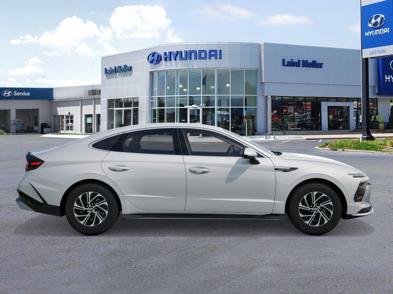 View vehicle photo 7