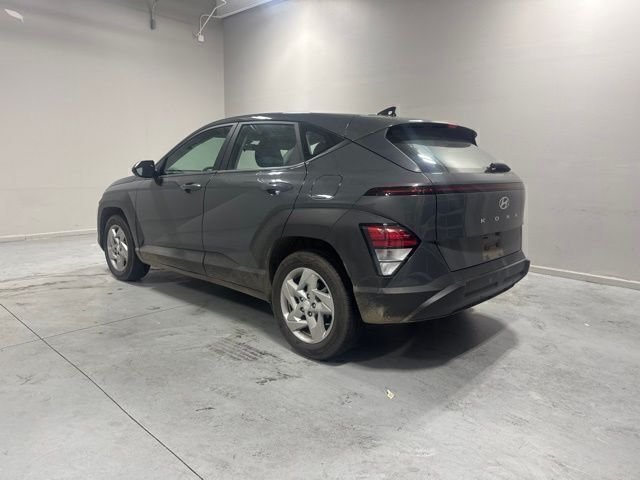 Used 2025 Gray Hyundai SE image 8