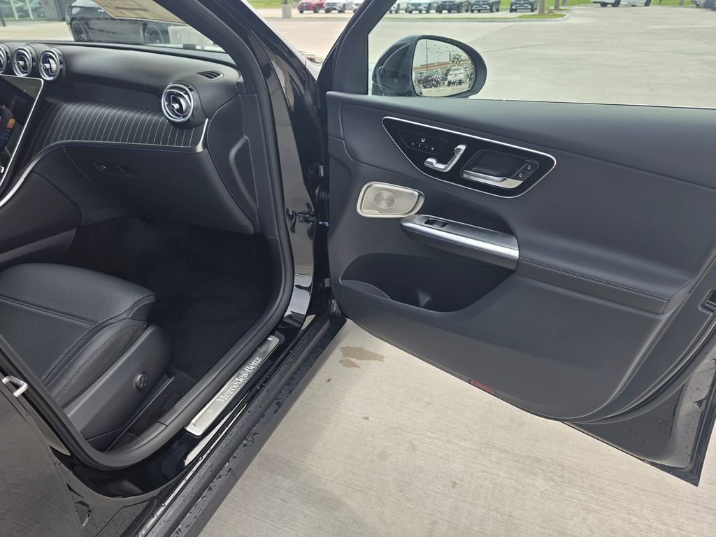 New 2026 Black Mercedes-Benz GLC 300 image 46