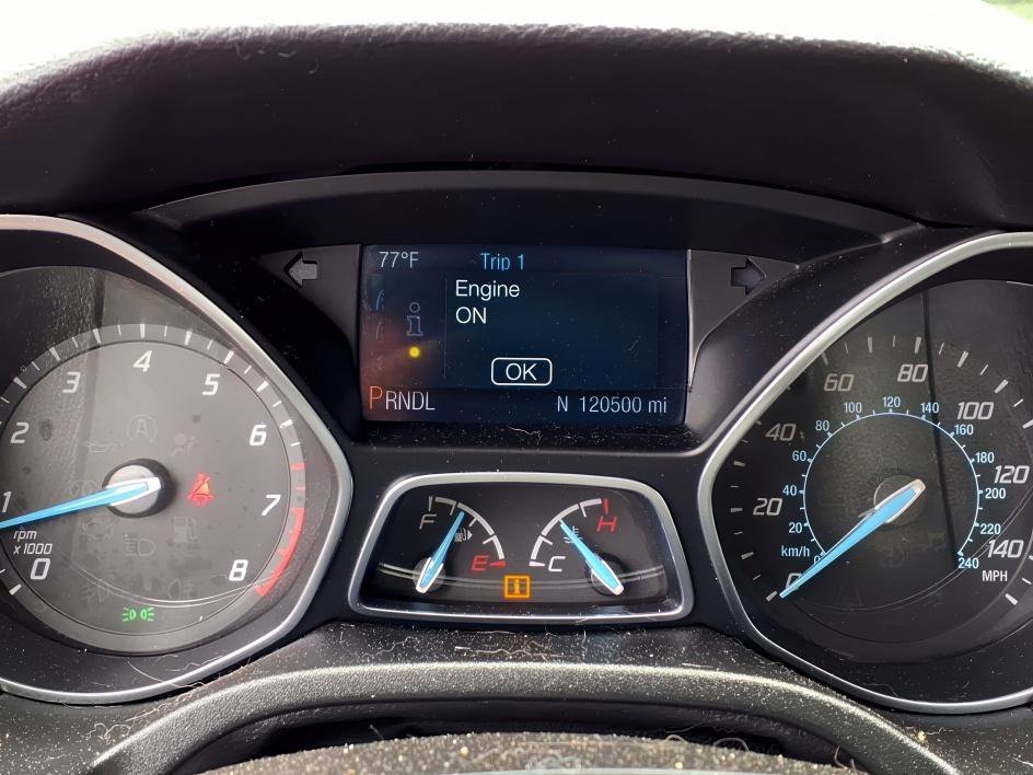 Used 2014 Oxford White Ford SE image 25